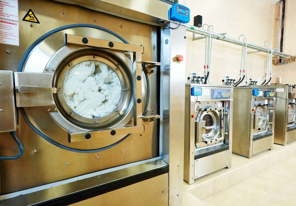 Profesionalna praonica rublja i pripremljen tekstil za različite djelatnosti